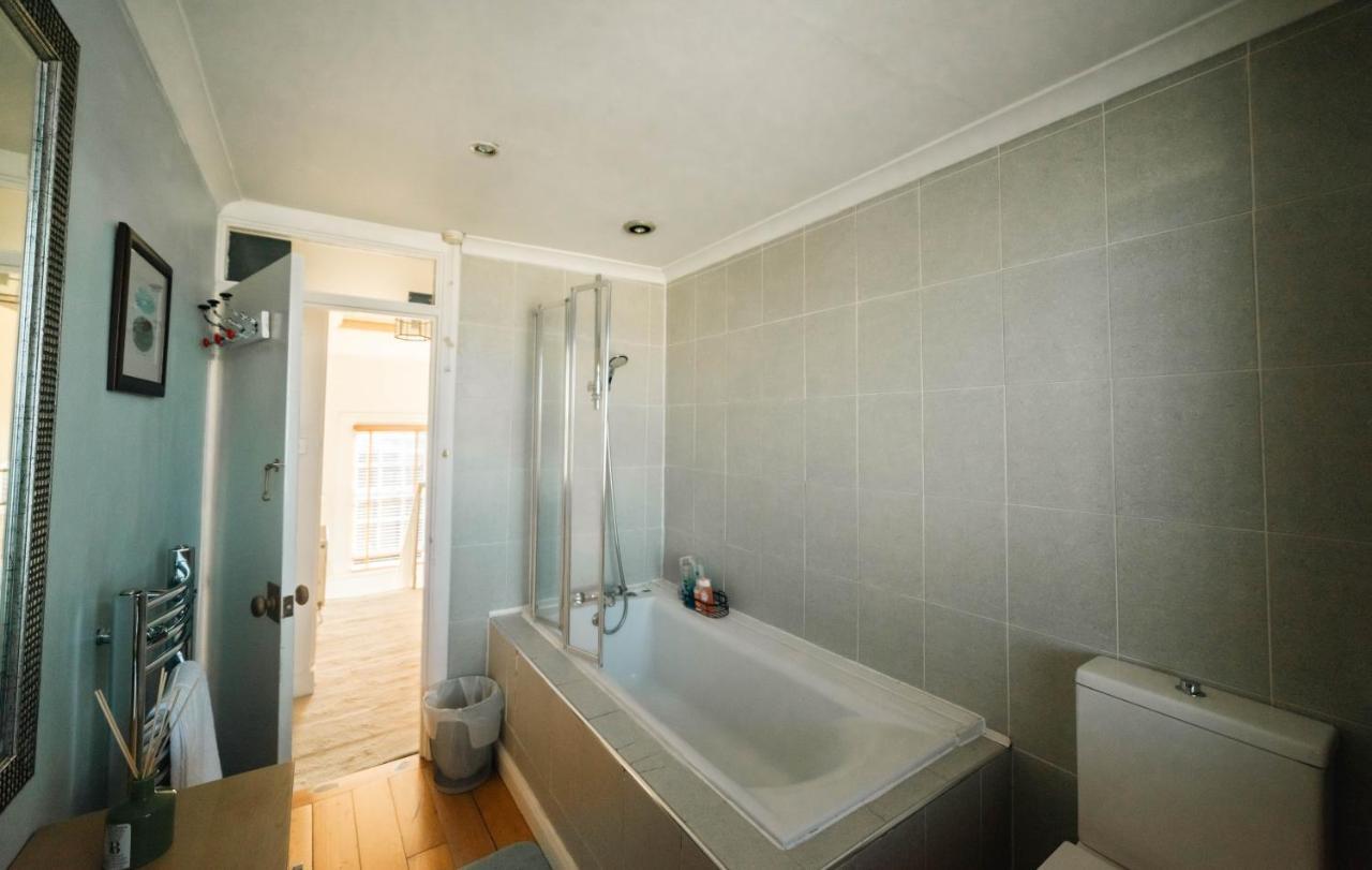 Stylish 2 Bedroom Flat In Camden Town Лондон Екстер'єр фото