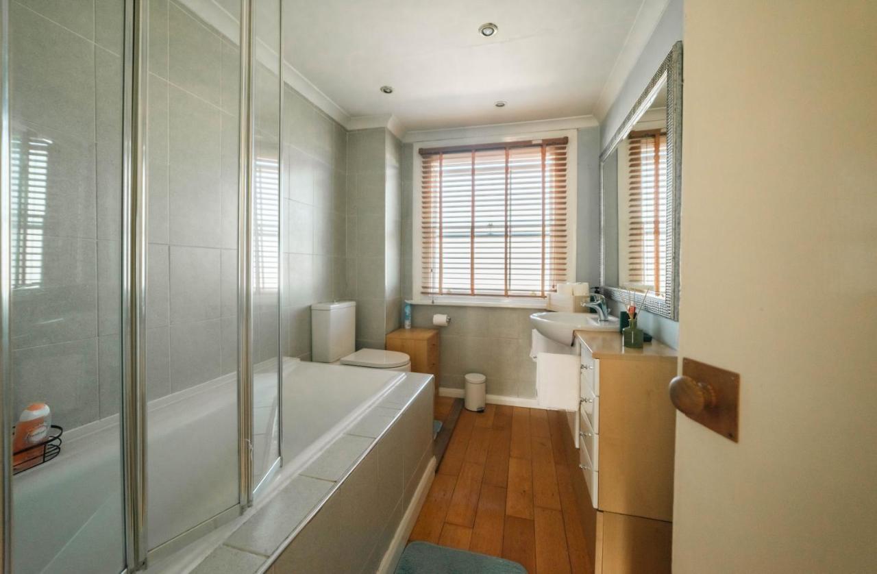 Stylish 2 Bedroom Flat In Camden Town Лондон Екстер'єр фото